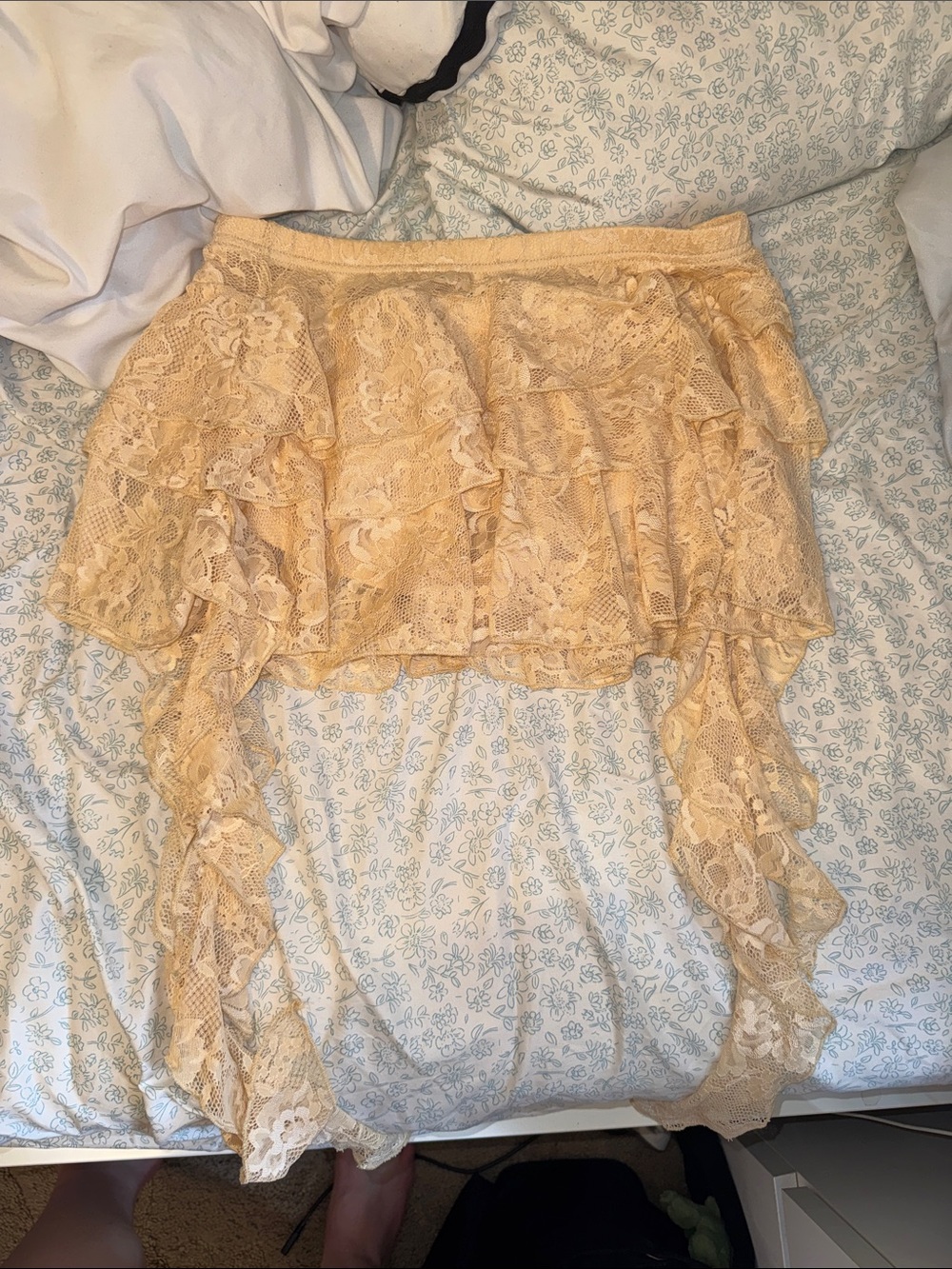 Lace Ruffled Mini Skirt in Off White